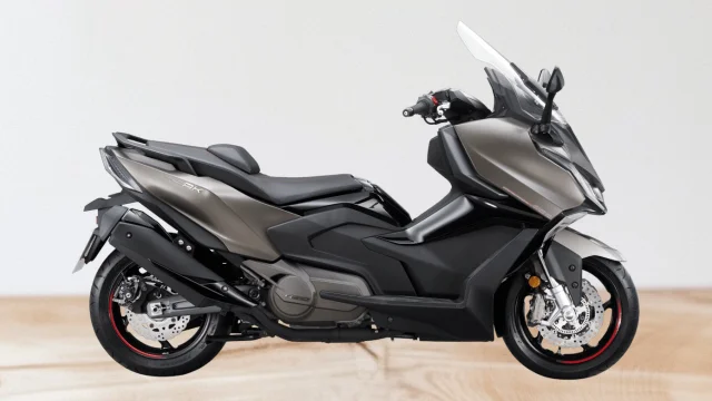 Kymco AK550 Premium